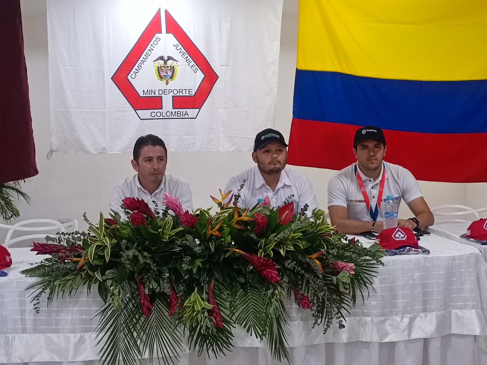 ¿QUÉ SON LOS CAMPAMENTOS JUVENILES DEL MINISTERIO DEL DEPORTE?